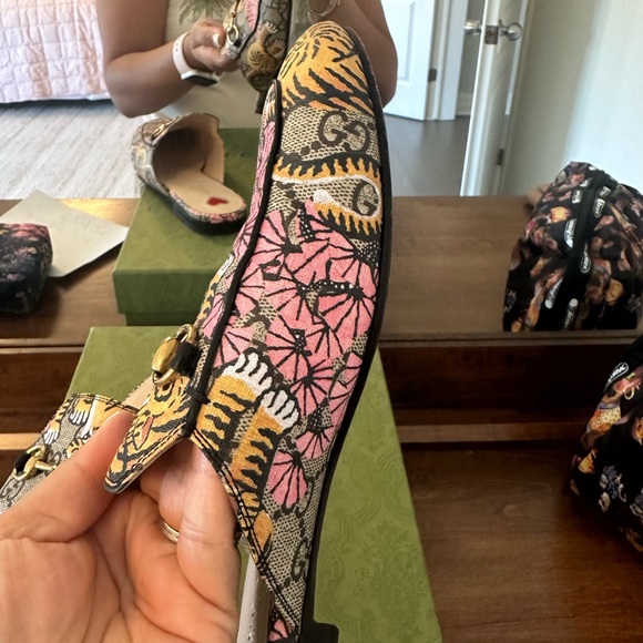 Excellent pre loved conditions Gucci Flats - Picture 15 of 16